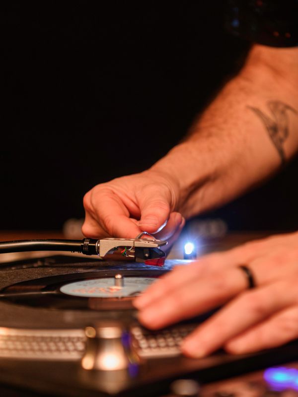 Live Music at The Beaufort // Vinyl DJs at Cypher // Cypher Bar Perth